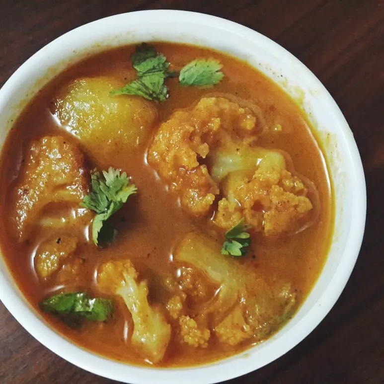 Aloo Gobi (Potato and Cauliflower)