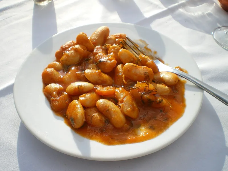 Gigantes Plaki (Greek Baked Giant Beans)